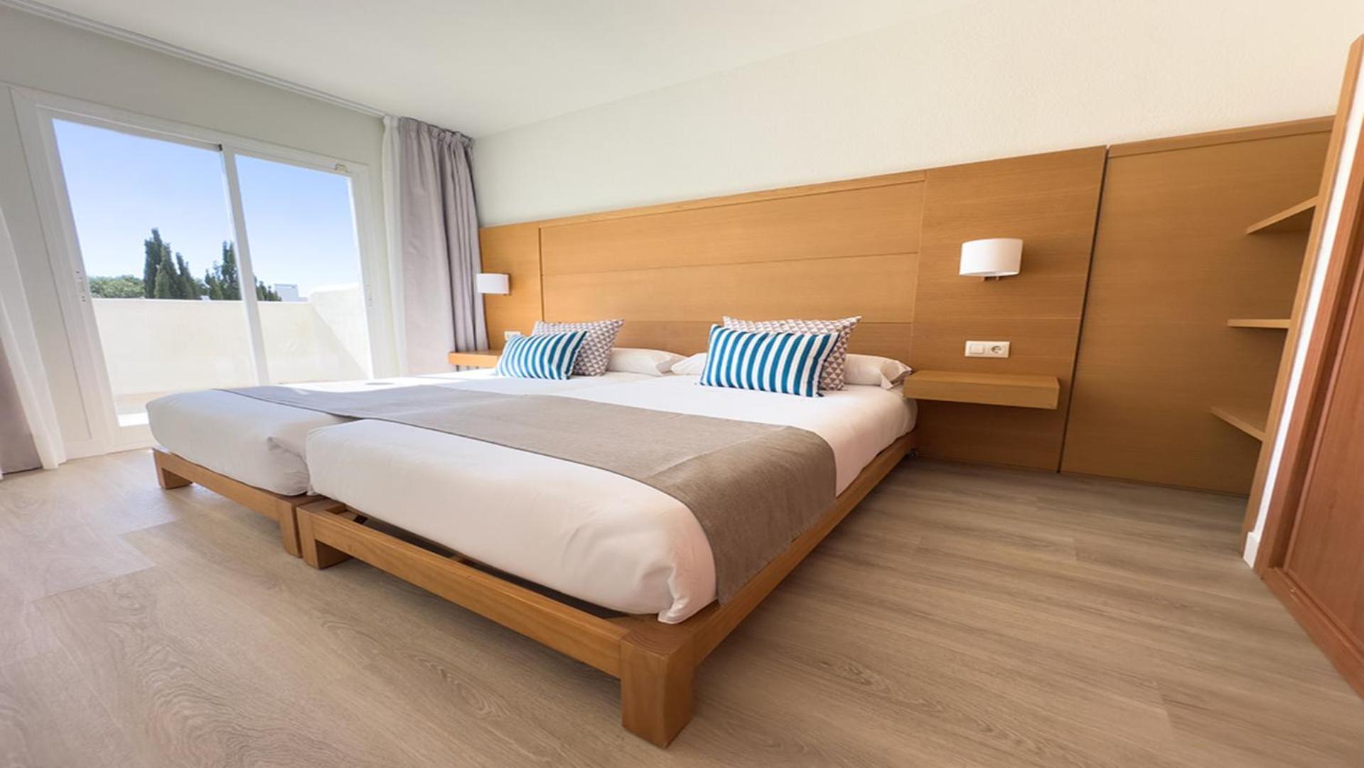 Bluesea Club Martha'S Aparthotel Cala d'Or  Exterior photo