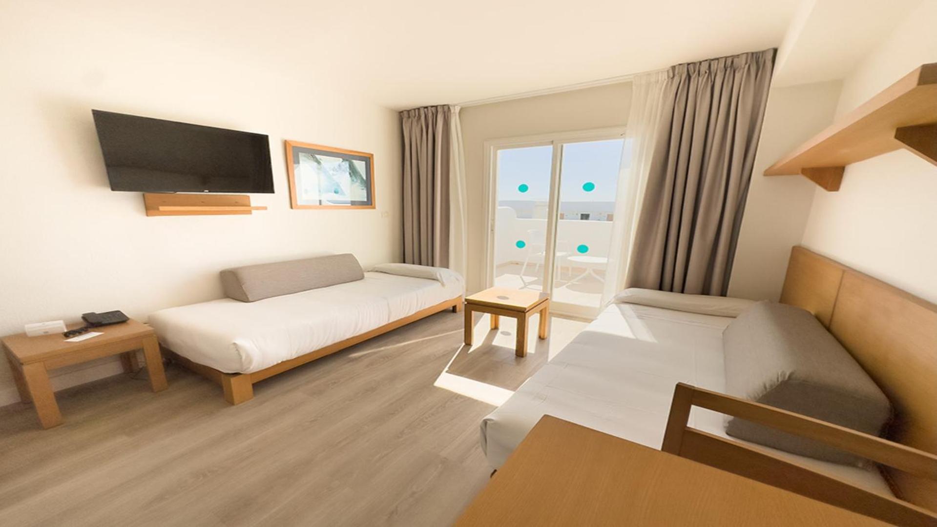 Bluesea Club Martha'S Aparthotel Cala d'Or  Exterior photo